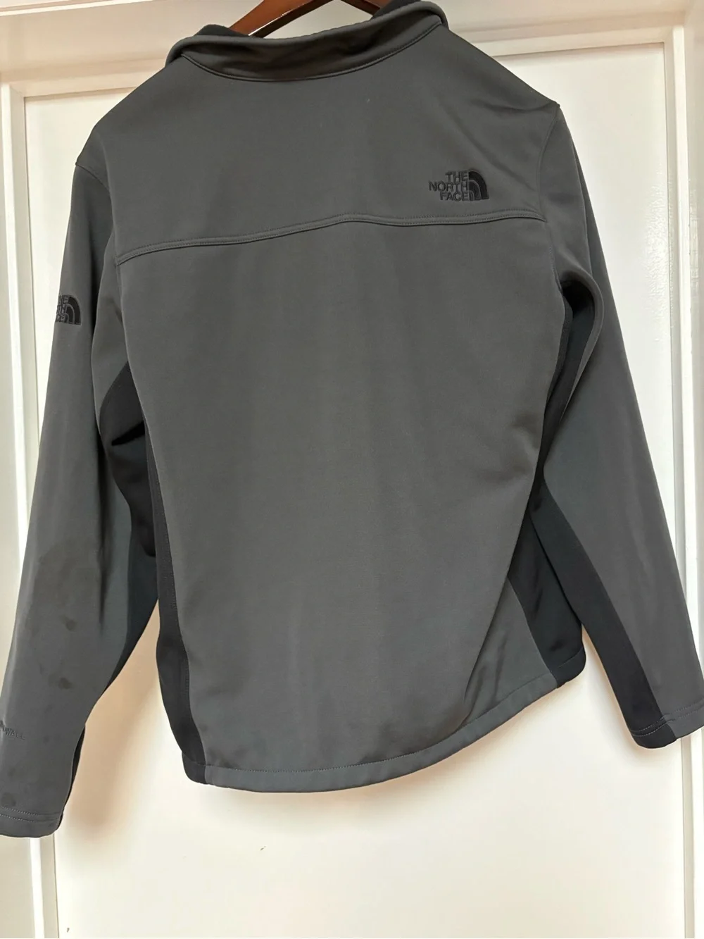 The north face ridgewall soft shelled jacket men’s medium